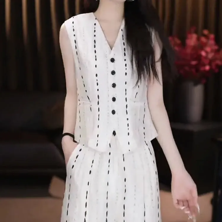 （有运费险）时尚高级感轻奢气质休闲两件套女夏季新款百搭显瘦套装