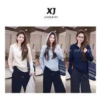 玖黛衣【叙写情书】新款时尚百搭长袖连帽针织羊毛衫 XSJ45179