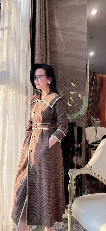 春夏新款连衣裙女装时尚简单款