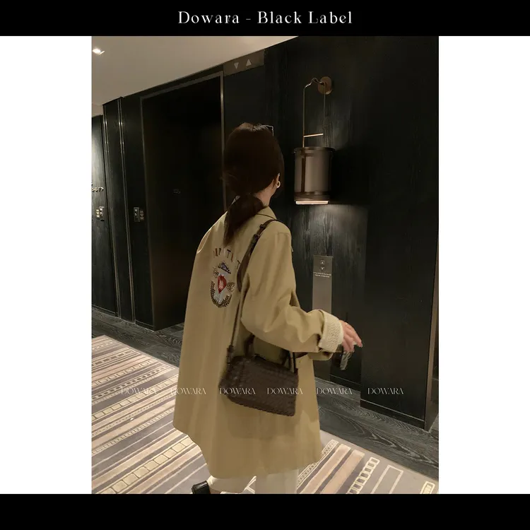 现货大婉酱黑标【极简首牌】韩系重工刺绣风衣百搭显瘦外套女2684D 