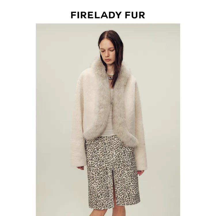 付智恩 柏林雪夜 美利奴拼接狐狸毛皮草外套冬