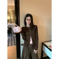 宋正恩9/29 10:00AM上新【粉咖配色蘑菇扣假两件叠穿设计T】ST2070