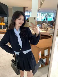 青青大码衣橱 学院风减龄高级感假两件外套百褶裙藏青色套装T6171