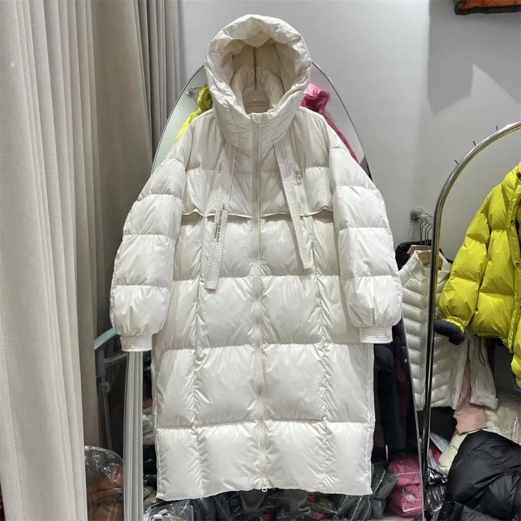 长款潮流常规女士常规袖宽松型厚款女款连帽羽绒服