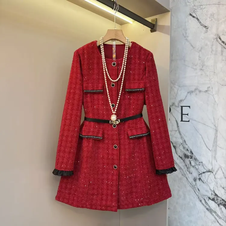 新款秋冬2025圆领拼接设计感小香风高品质腰带显瘦连衣裙69167