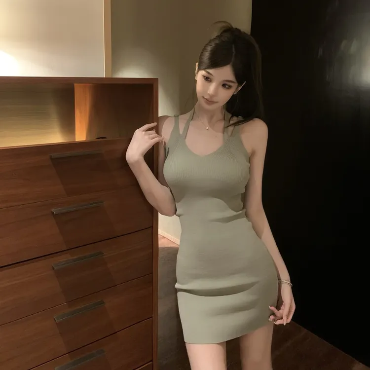 FAY【翠绿幻境】性感V领修身挂脖绑带吊带裙女性魅力针织夏季