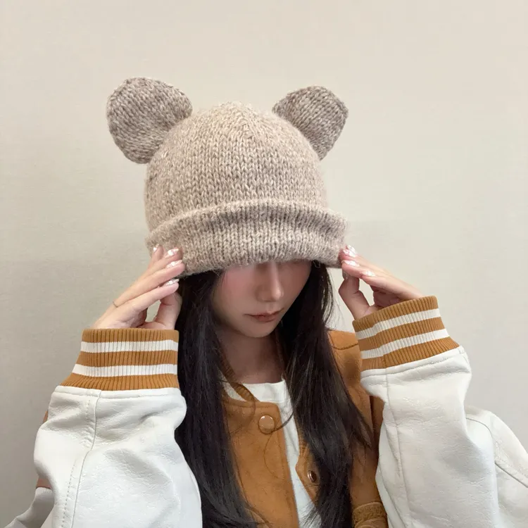 春花巧手手纯手工编织女秋冬可爱小熊帽双层保暖针织帽正反双面帽