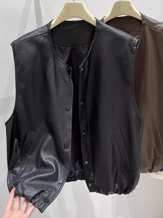韩系复古圆领PU皮马甲黑色无袖2025春秋新款简约短款叠穿早秋穿搭
