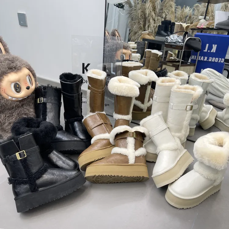 桑坡光面厚底骑士靴长筒雪地靴女士冬季新款时尚卡扣两穿增高保暖