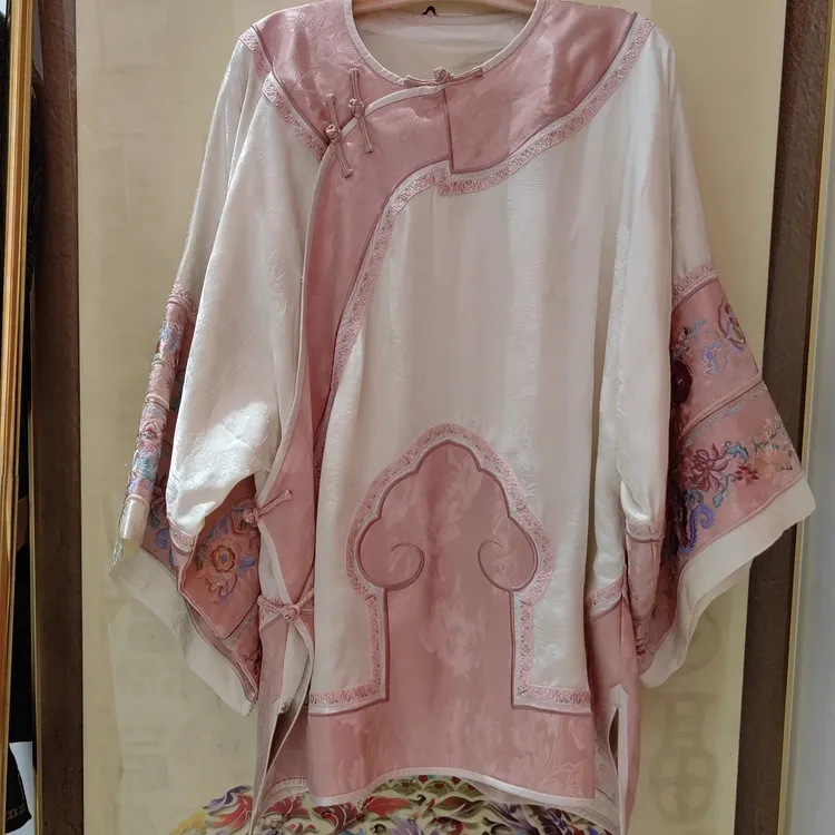 中式复古圆领斜襟重工刺绣上衣