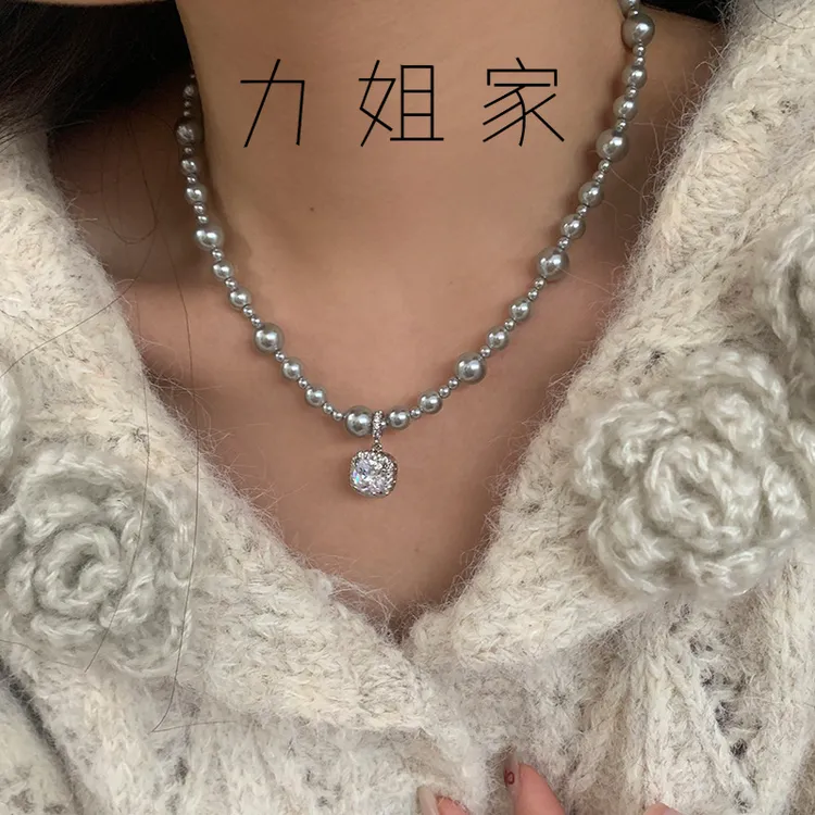 合金锆石吊坠 曼塔玫瑰方钻施家珠珠项链轻奢小众高级感颈链毛衣