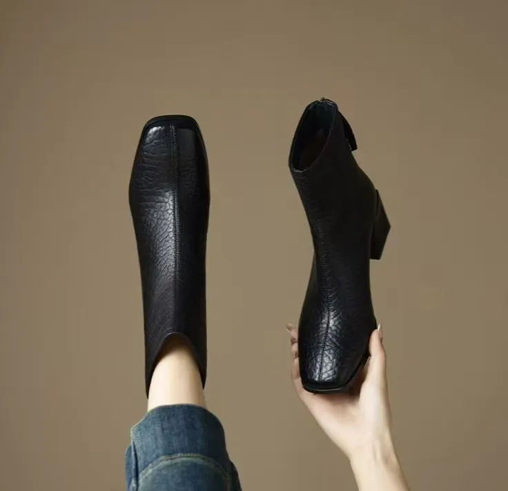 粗跟短靴秋冬方头高跟时尚瘦瘦靴女靴子Y1598