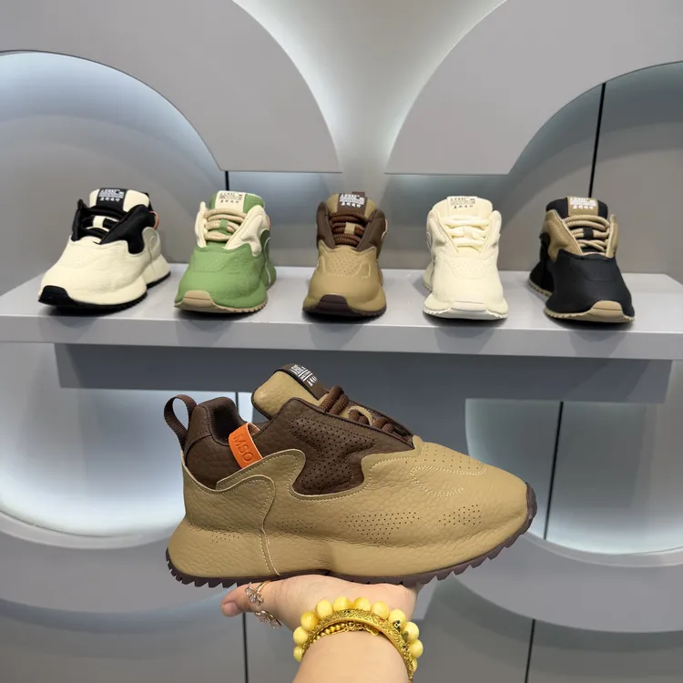 2025 男士运动时尚青春小众高端日常秋冬单棉同款潮鞋（皮鞋尺码）