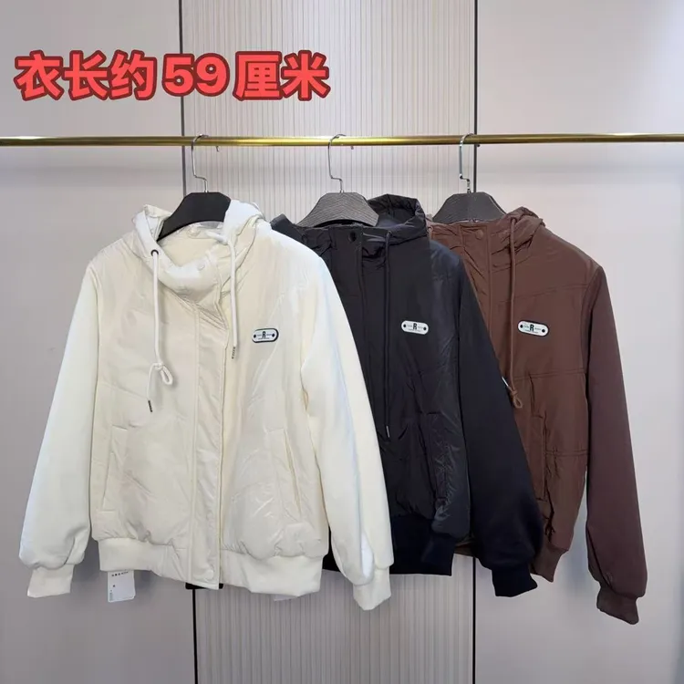 5660拼接R字母连帽夹棉外套