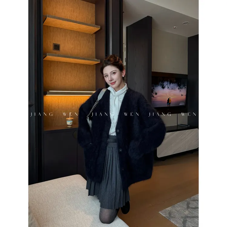 【蓝宝石】姜雯 “安哥拉兔绒“软宝石轻柔皮草大衣外套
