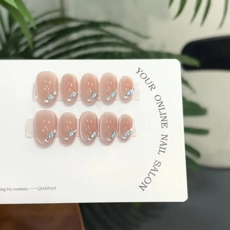 千繁氛围感小钻纯手工穿戴甲成品显白美甲贴片可拆卸假指高端精品