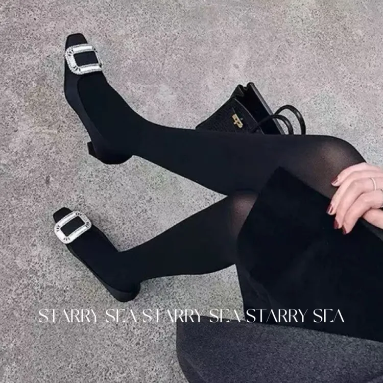 PP 气质水钻黑色平底单鞋不累脚#PP0097XZ