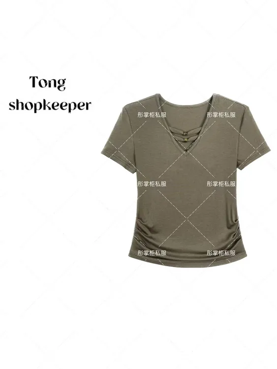 QJ/彤掌柜1681907 夏款25新款莱赛尔天丝羊毛打揽领口扣设计上衣