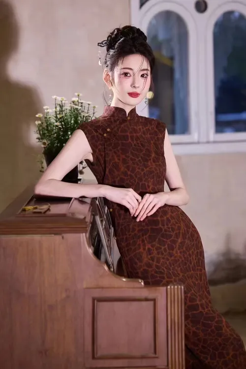 低开衩拼接印花包臀裙日常旗袍提花夏季时尚ins修身中长款