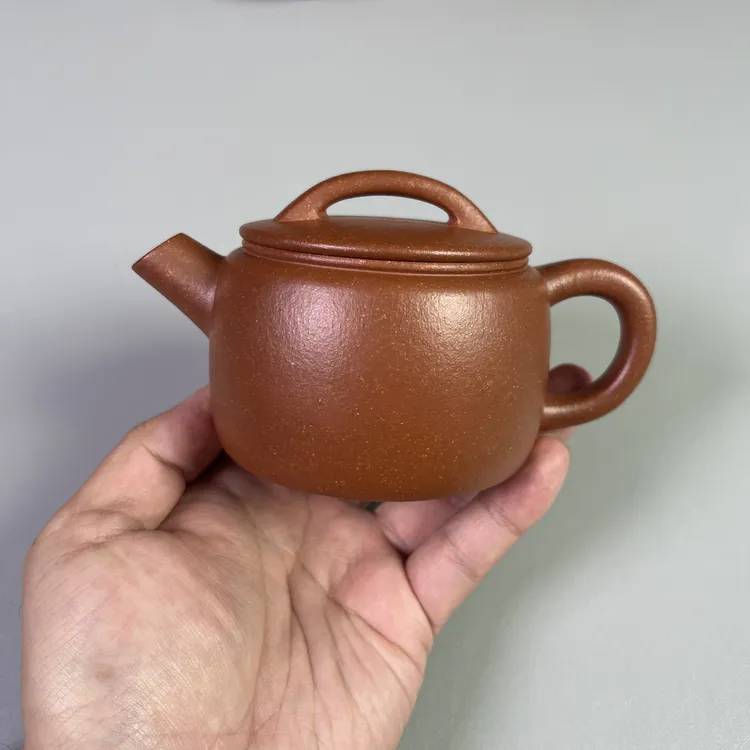 炮嘴汉瓦壶+200CC+黄龙山原矿降坡泥+全手工+黄龙山宝山区红降坡