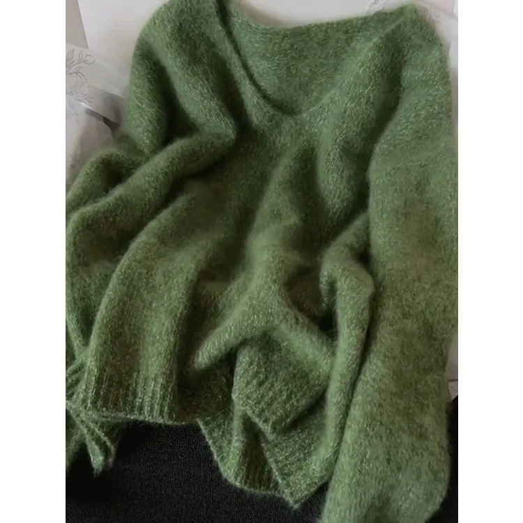 秋冬韩系氛围感穿搭高级感巨好看上衣软糯慵懒绿色套头针织毛衣女