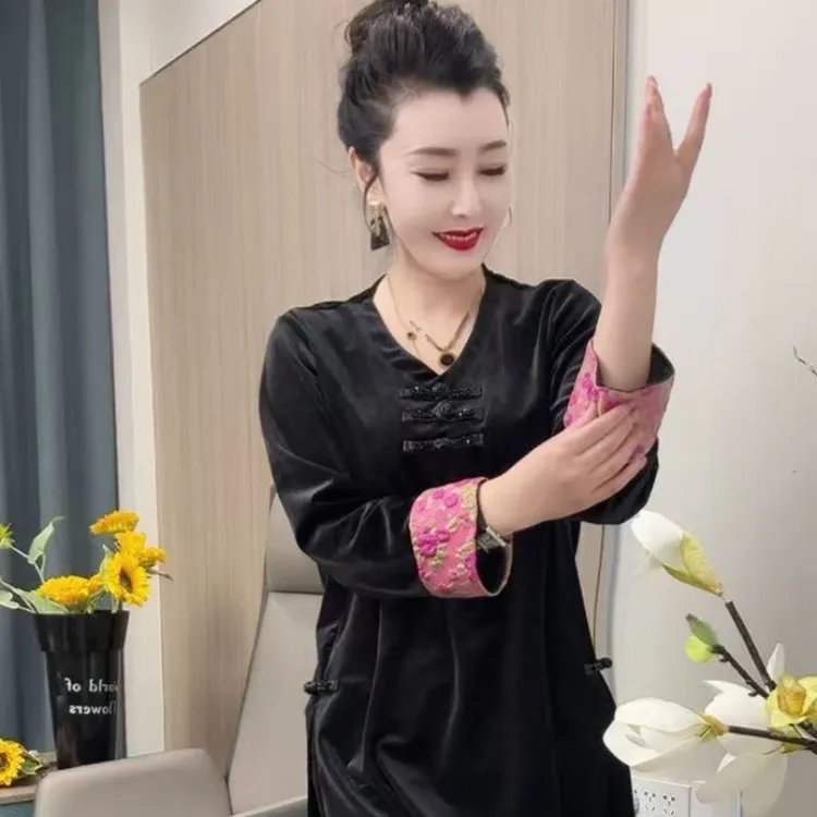 152丝绒衫黑色洋气丝绒盘扣气质小衫显瘦上衣长袖常规款薄款网红