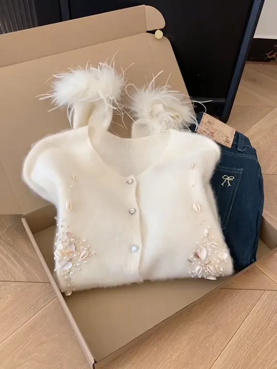 法式轻奢重工钉珠羽毛气质显白针织衫女2025秋季新款白色开衫上衣