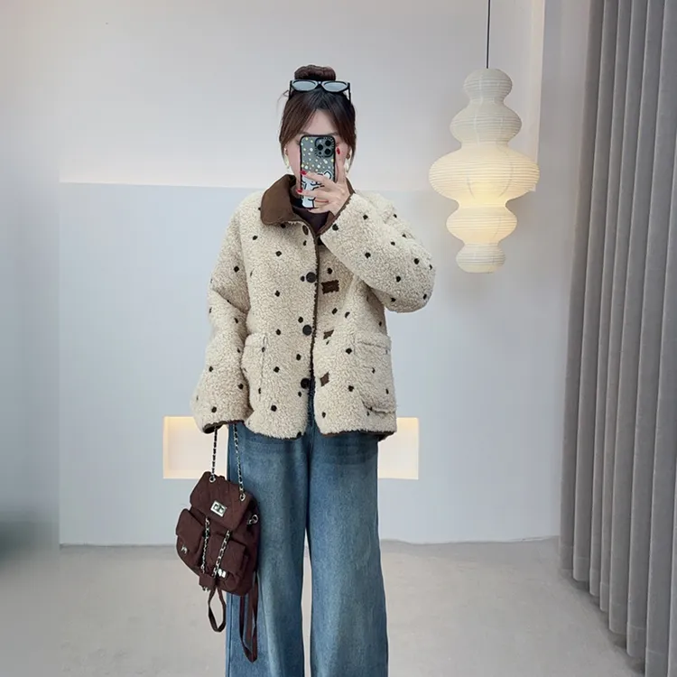 英敏专属【浪漫马黛】2025冬季新款大码女装时尚胖MM立领波点毛毛外套-9207