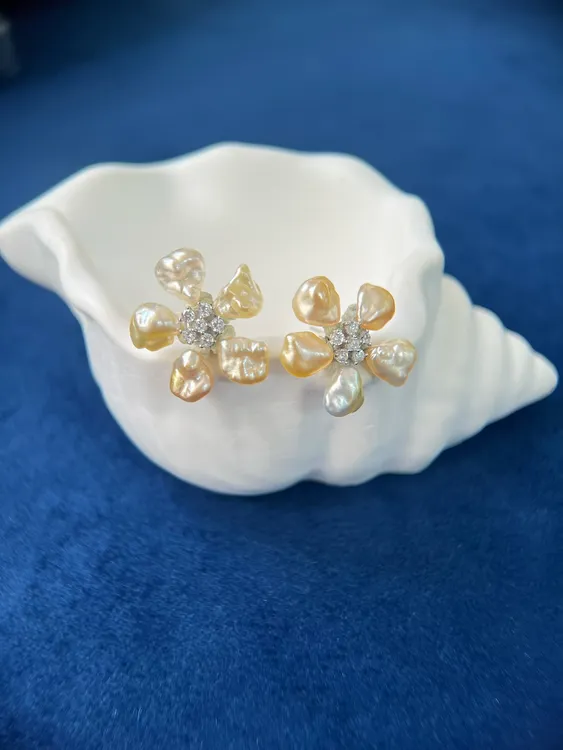 海水珍珠南洋金珠keshi花瓣款耳饰现货