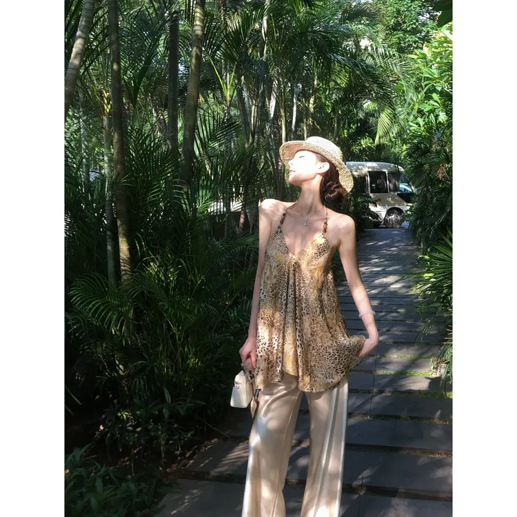 V领豹纹挂脖上衣搭配醋酸阔腿裤女夏套装6268