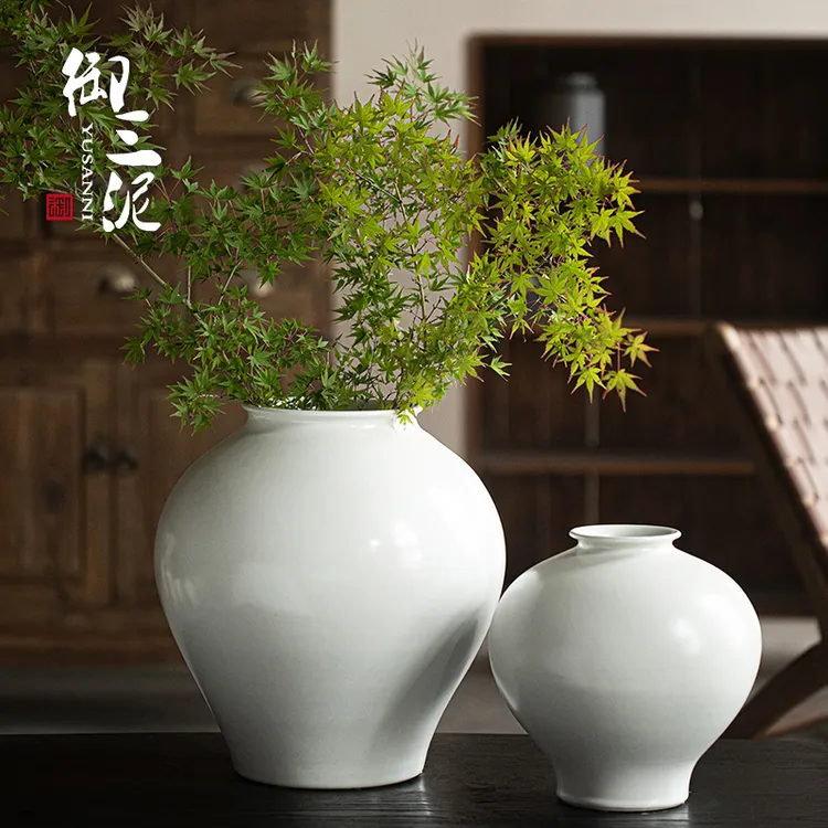 御三泥新中式白色高级感陶瓷花瓶客厅插花民宿侘寂风月亮罐摆件