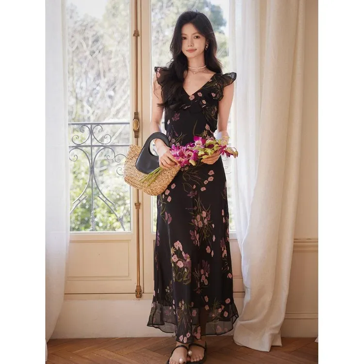 法式植物花卉设计感别致碎花长裙女夏季新款荷叶领时尚气质连衣裙