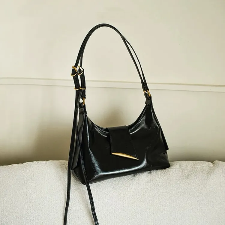 小众设计腋下包极简风超火托特包女2025新款通勤百搭单肩斜跨包包