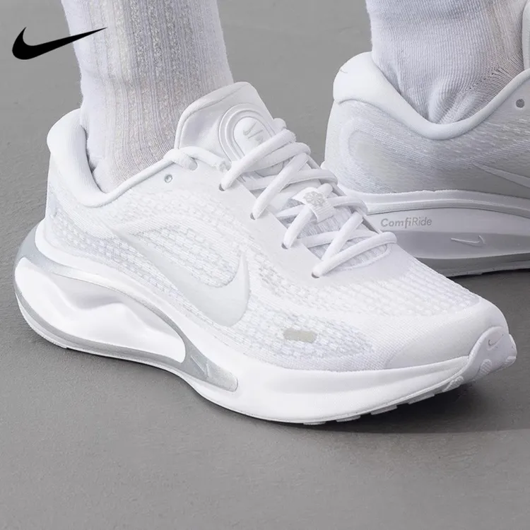 NIKE/耐克女白色W NIKE JOURNEY RUN运动训练跑步鞋透气减震网面 