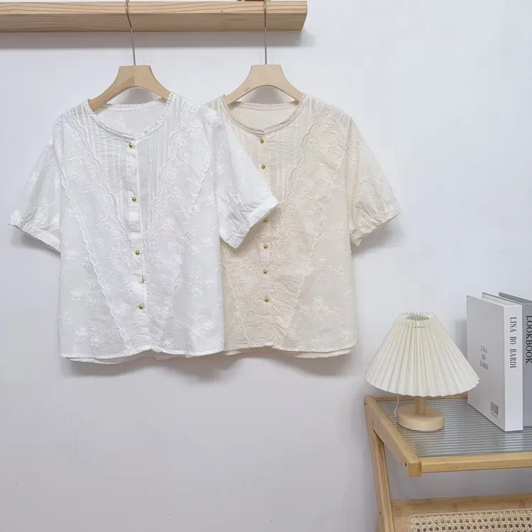 MANXMAN【花蕊美人】新款圆领重工刺绣拼接短袖衬衫女