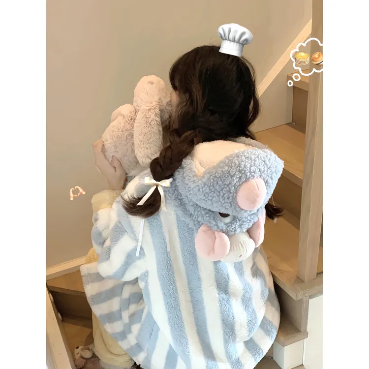 可爱料理鼠王珊瑚绒保暖睡衣女秋冬季加绒加厚连帽外套家居服套装
