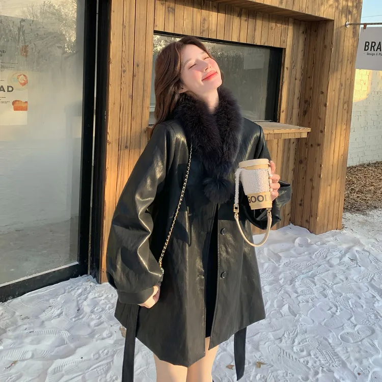 狐狸毛围脖皮衣羽绒服女款2025冬季高级感收腰显瘦羽绒内胆厚外套