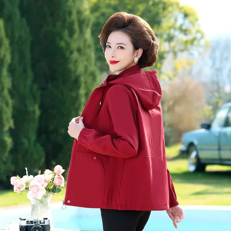 皮尔卡丹妈妈春秋外套时尚洋气中年妇女上衣夹克新款中老年人春装