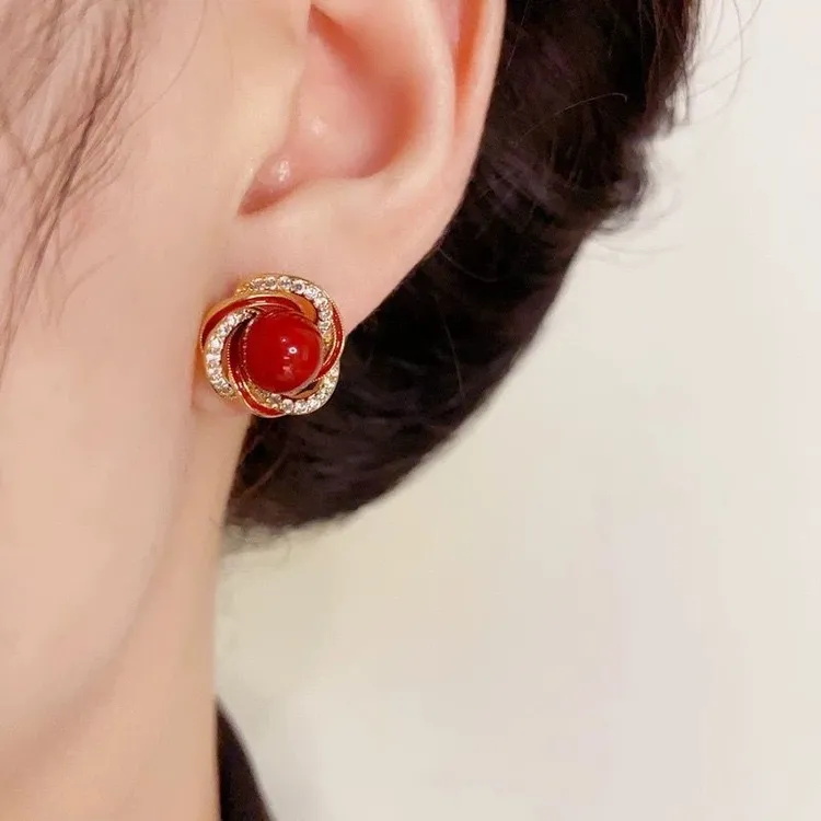 钛钢耳饰 2025新款爆款红色珍珠耳钉精致耳饰高级感优雅小众耳环