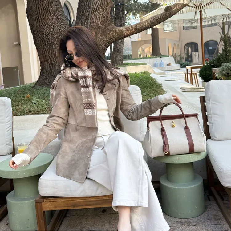 王嬛嬛MsLime新【矜岫】南非进口绵羊皮革烟灰色皮衣外套 HD2D0126