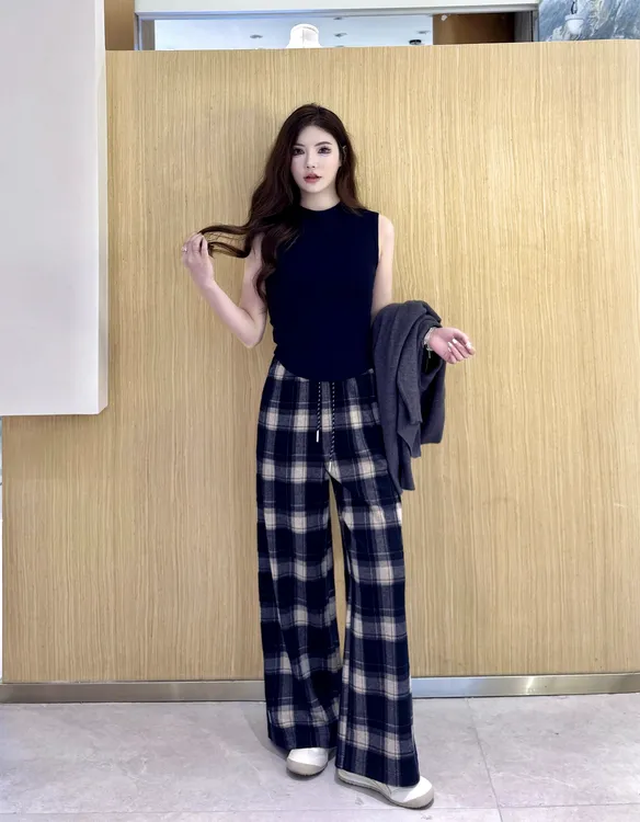 针织开外套女中长款毛衣外套搭配格子阔腿裤复古港风休闲三件套