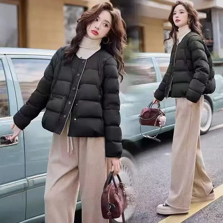 新款韩版宽松显瘦立领时尚圆领轻薄短款羽绒服女冬季百搭保暖外套