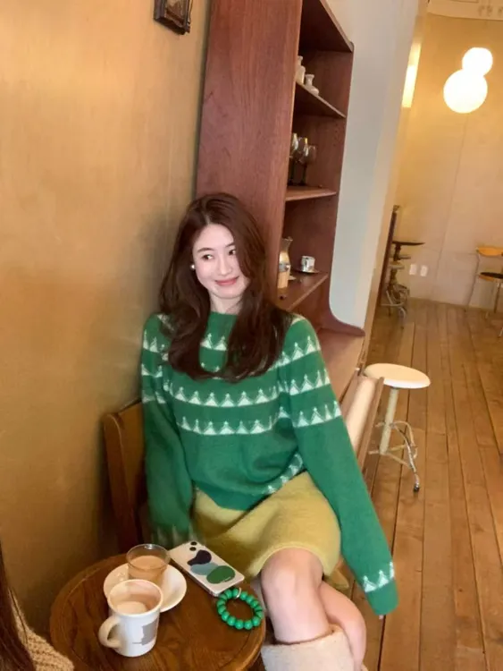 2026秋冬新款气韩系气质绿色费尔岛毛衫套头红色毛衣黄色半身裙