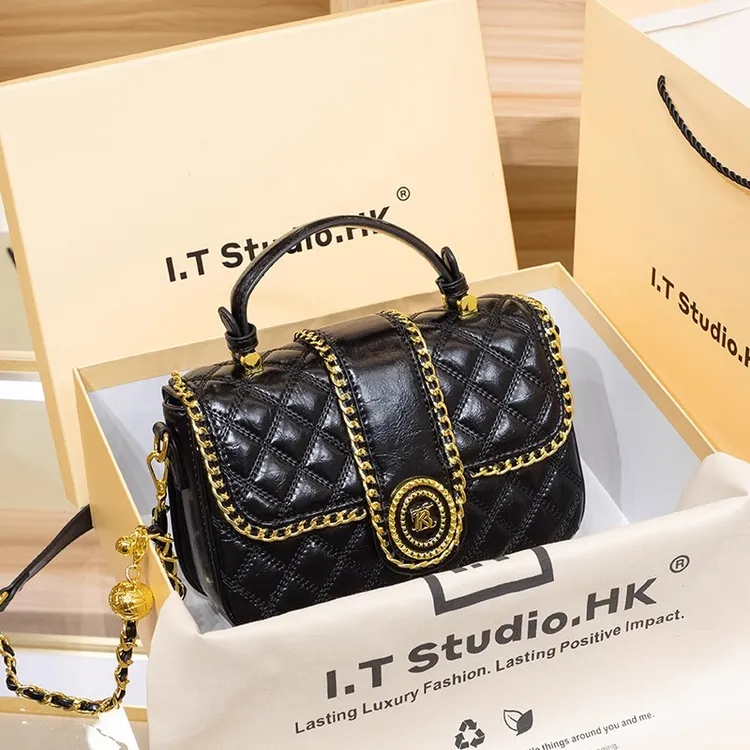 香港真皮菱格链条包女2025新款夏季高级感手提小包单肩斜挎小方包