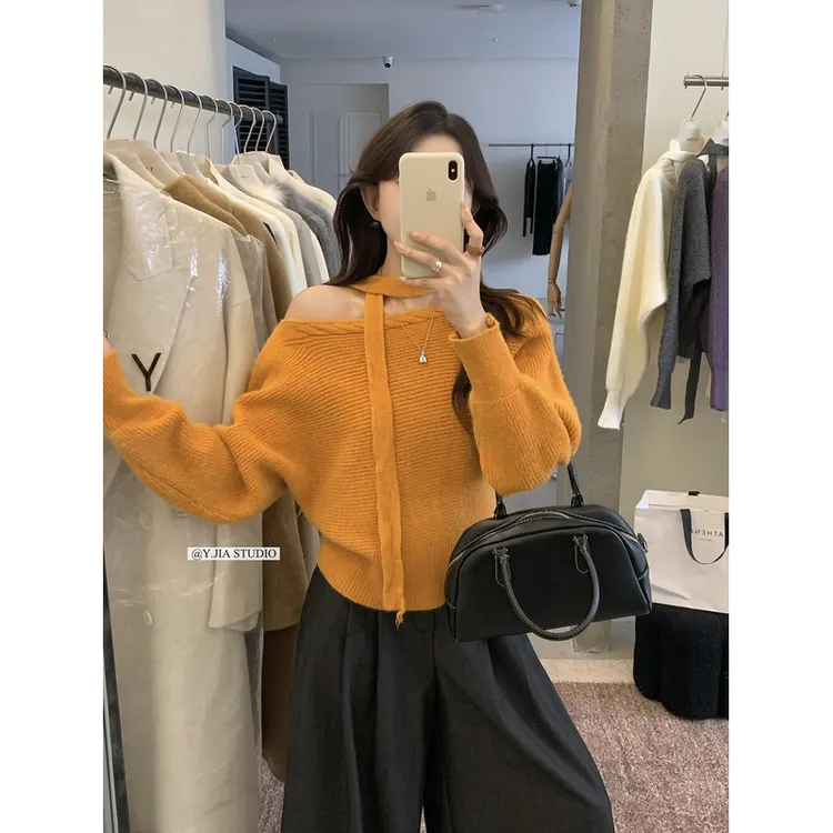 法式一字肩斜肩挂脖针织毛衣女秋冬宽松慵懒风露肩长袖针织衫上衣