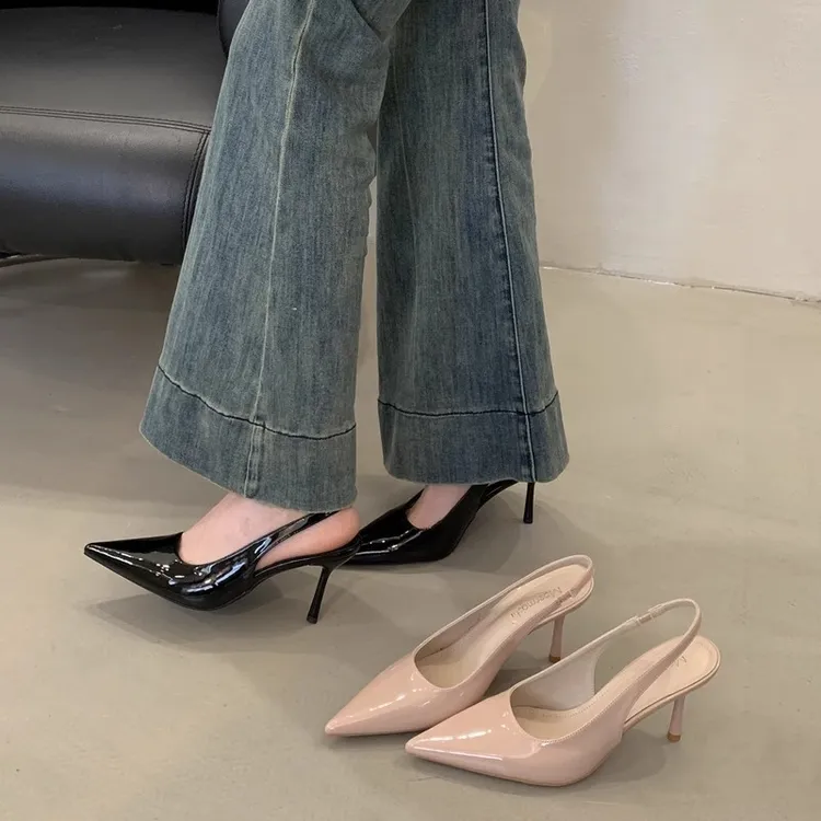 新款小众绝美裸色细跟尖头时尚高跟鞋女后空性感气质漆皮单鞋裸色