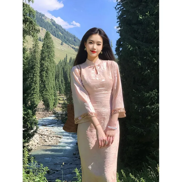 画报夫人【甜月香】新中式珠光提花改良旗袍早秋日常高端旗袍领镂