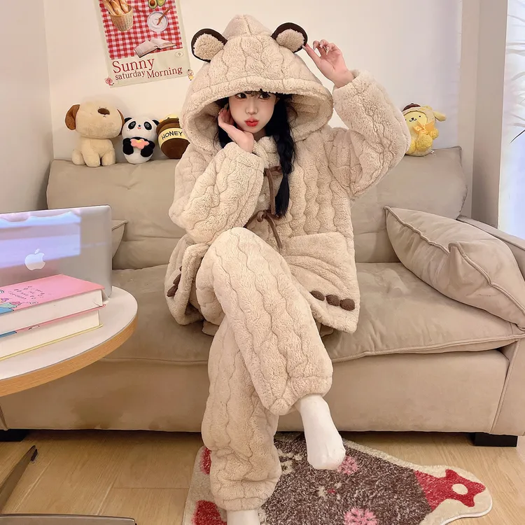 冬睡衣女款爆款2025新款法兰绒珊瑚绒三层夹棉加厚加绒家居服套装