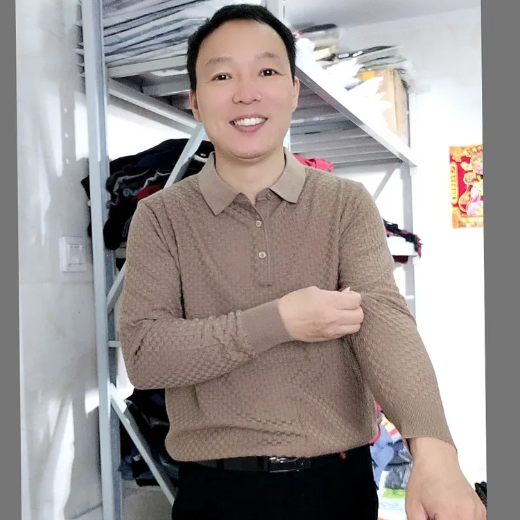 中年男士长袖t恤