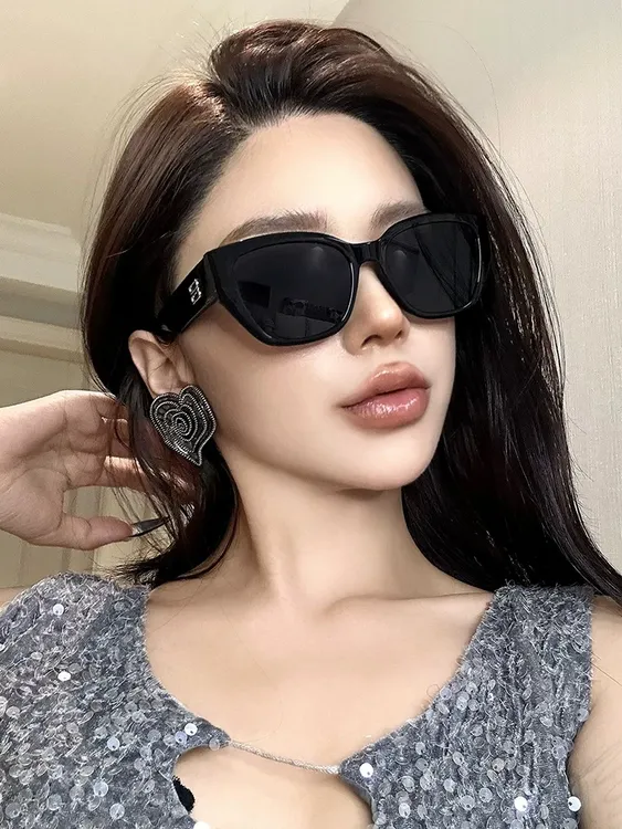 复古猫眼墨镜女款时尚百搭防紫外线显脸小太阳眼镜